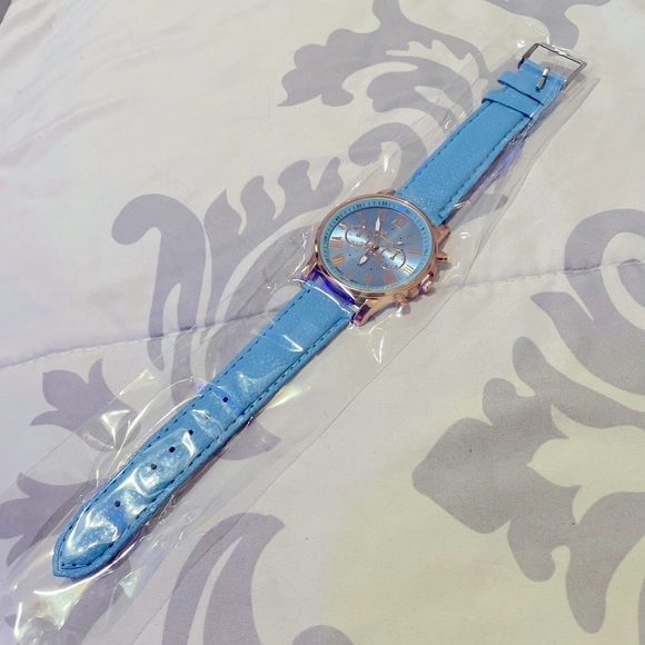 L BLUE & ROSE GOLD GENEVA PLATINUM WRISTWATCH FOR WOMEN COPY PU LEATHER CASUAL - Picture 3 of 4